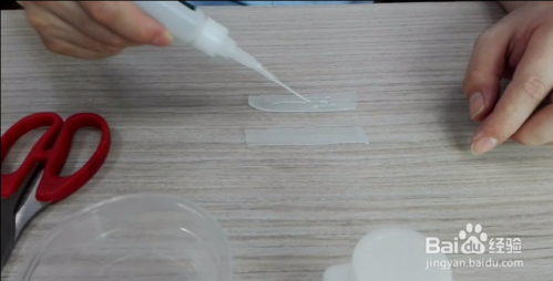 PC怎么和硅膠粘合